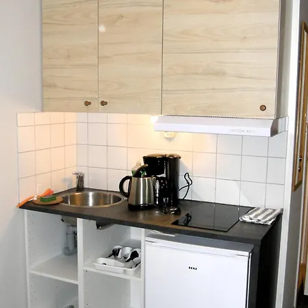 Bedder At Oslo Airport - Serviced