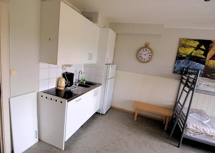 Bedder At Oslo Airport - Serviced