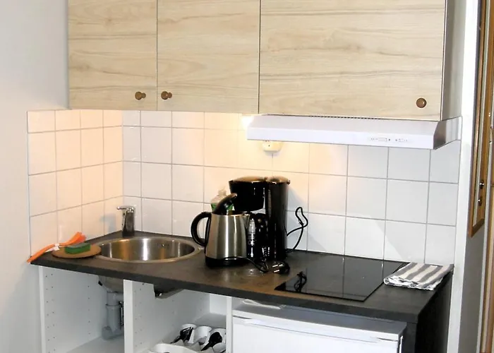 Bedder At Oslo Airport - Serviced