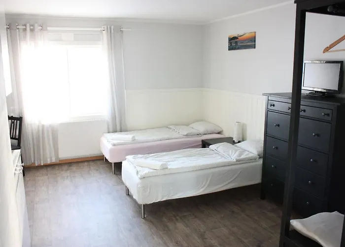 Bedder At Oslo Airport - Serviced 3*